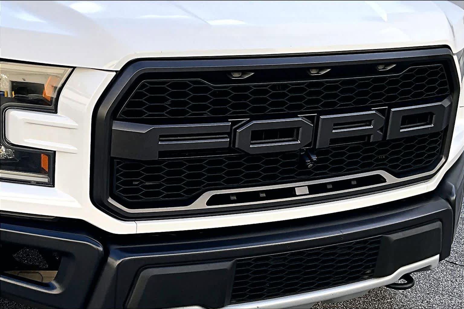 Used 2017 Ford F150 Raptor w/ Equipment Group 802A Luxury image 30