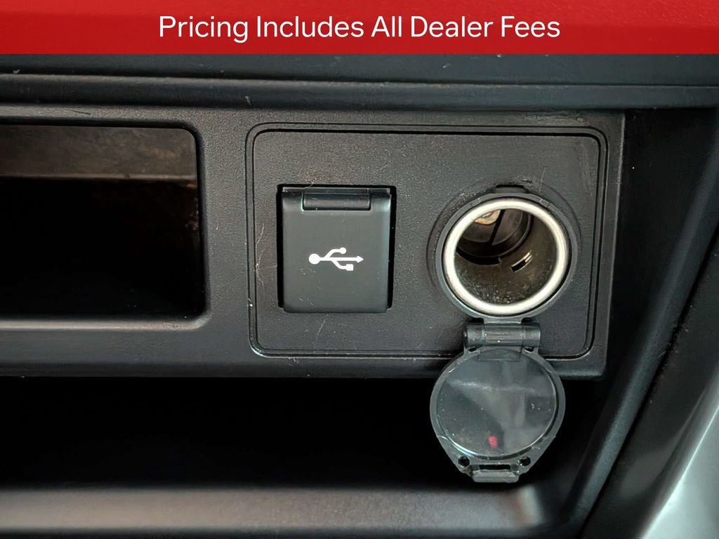 Certified 2022 Toyota 4Runner SR5 Premium w/ Moonroof Package AWD/4WD image 25