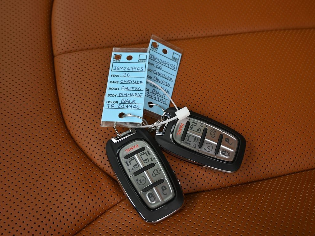 New 2026 Chrysler Pacifica Pinnacle image 24
