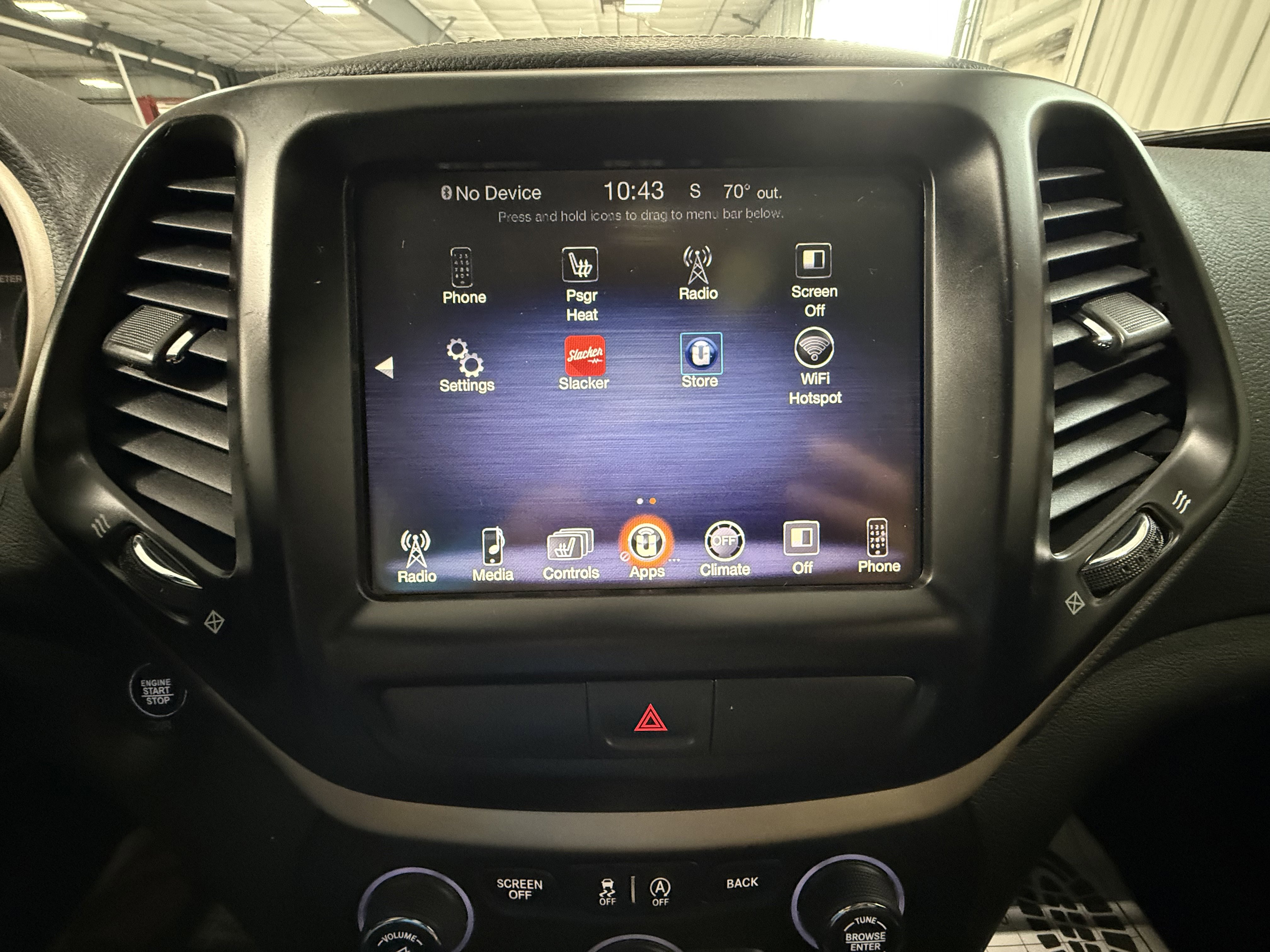 Used 2017 Jeep Cherokee Limited FWD image 32