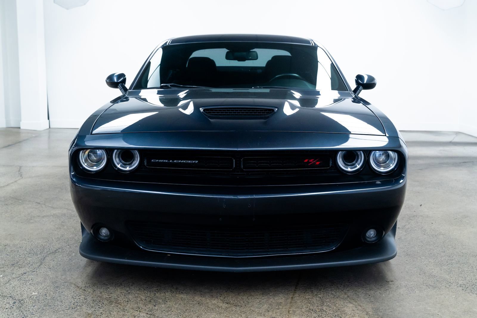 Used 2019 Dodge Challenger R/T w/ Driver Convenience Group image 2