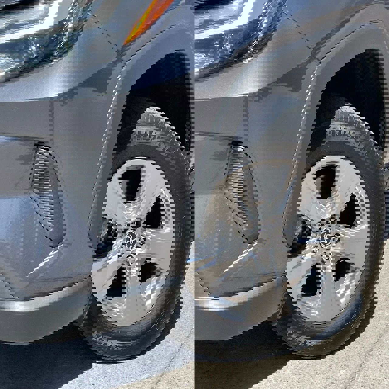 Used 2024 Toyota RAV4 XLE image 9