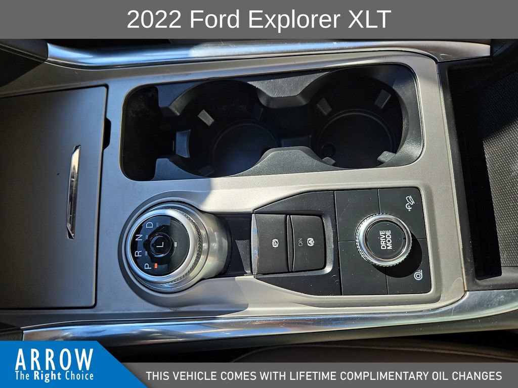 Used 2022 Ford Explorer XLT w/ Equipment Group 202A AWD/4WD image 28