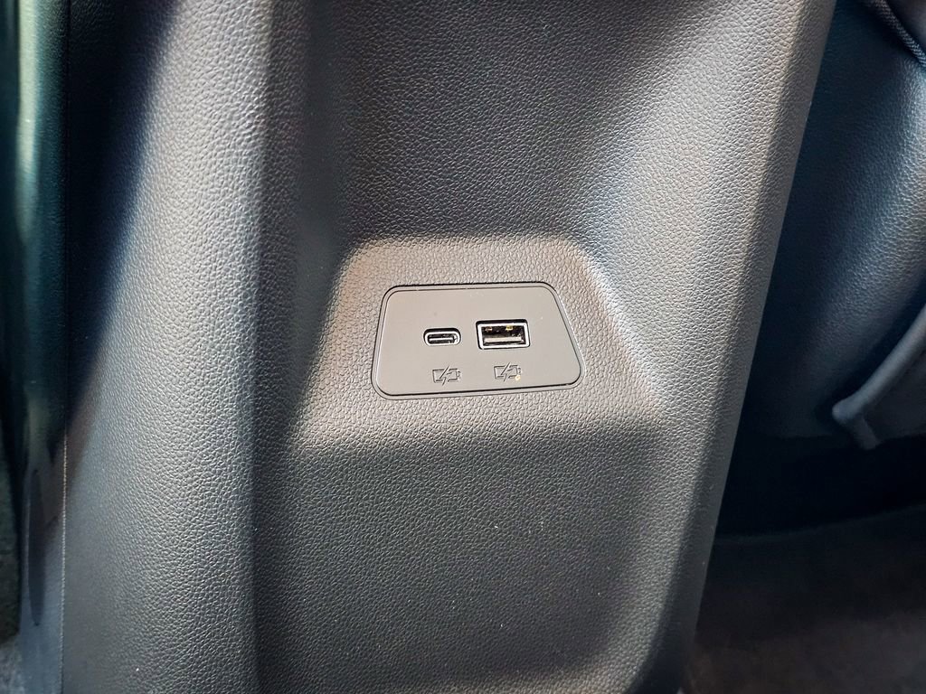 Certified 2025 Buick Envision Preferred image 34