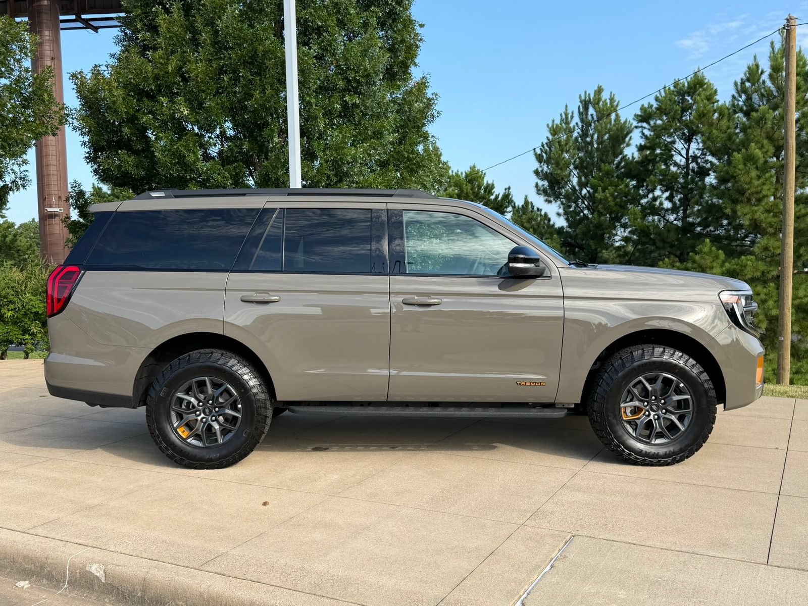 Used 2026 Ford Expedition Tremor AWD/4WD image 7