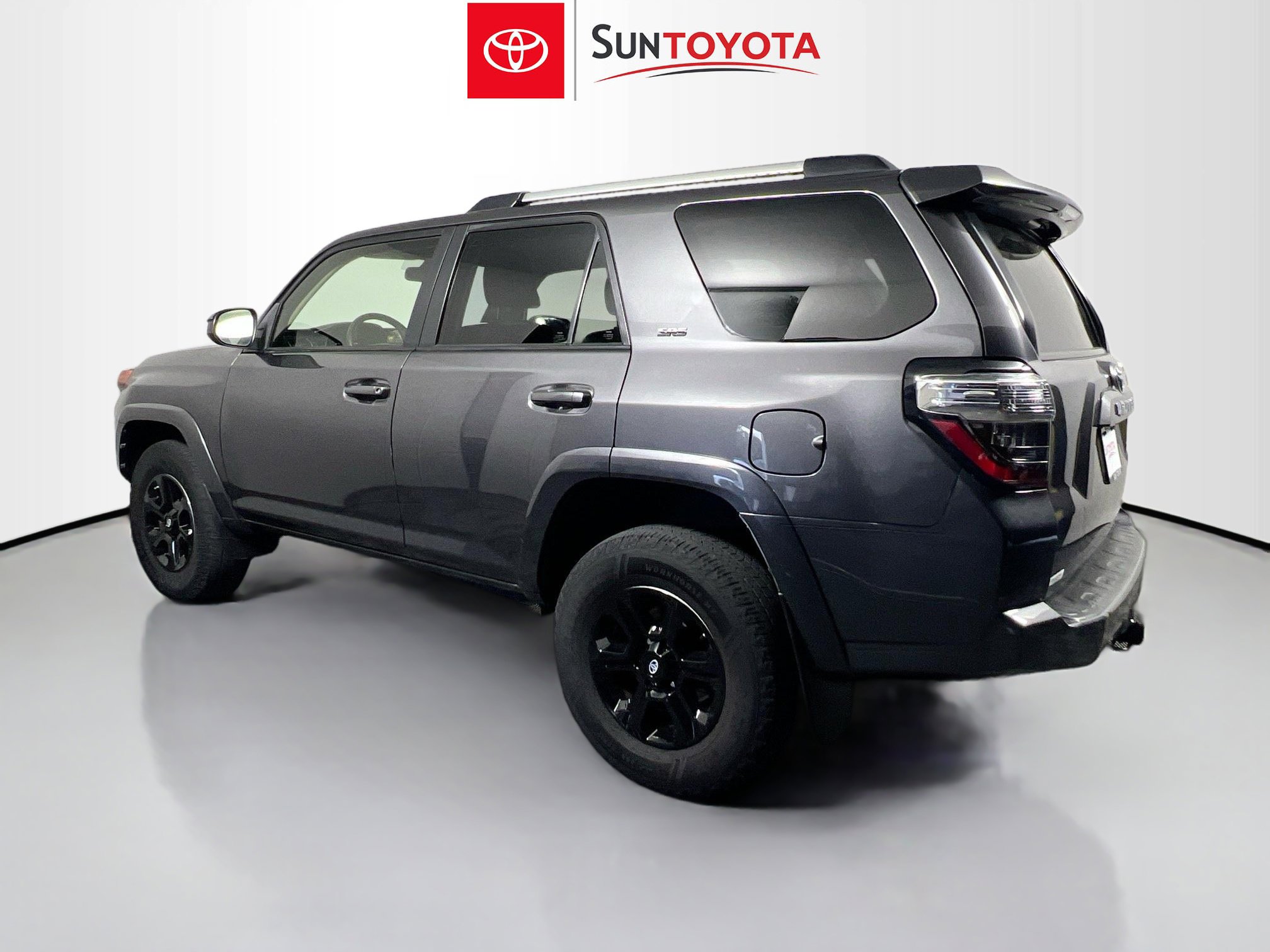 Used 2021 Toyota 4Runner SR5 AWD/4WD image 6