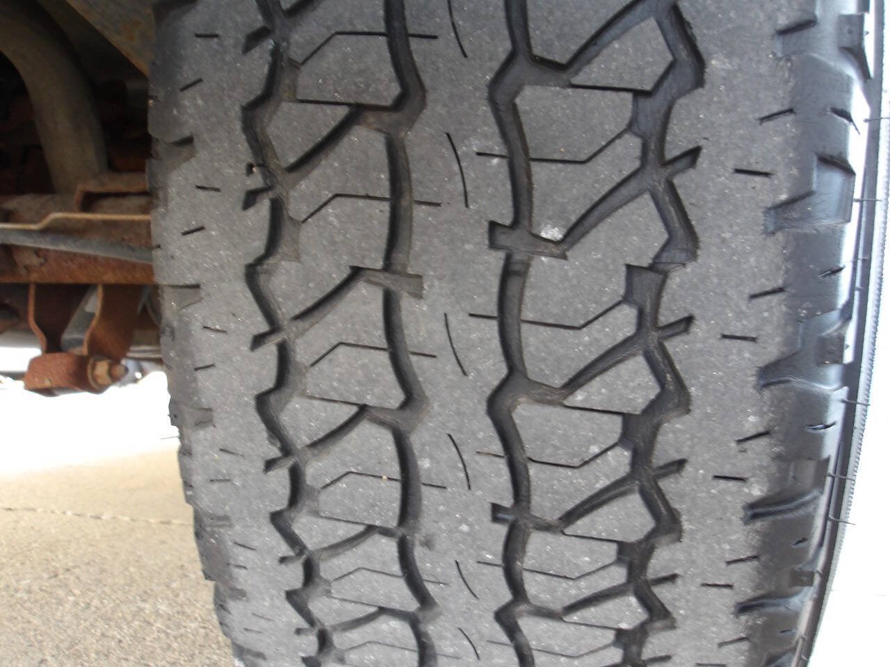 Used 2005 Chevrolet Silverado 1500 W/T RWD image 33