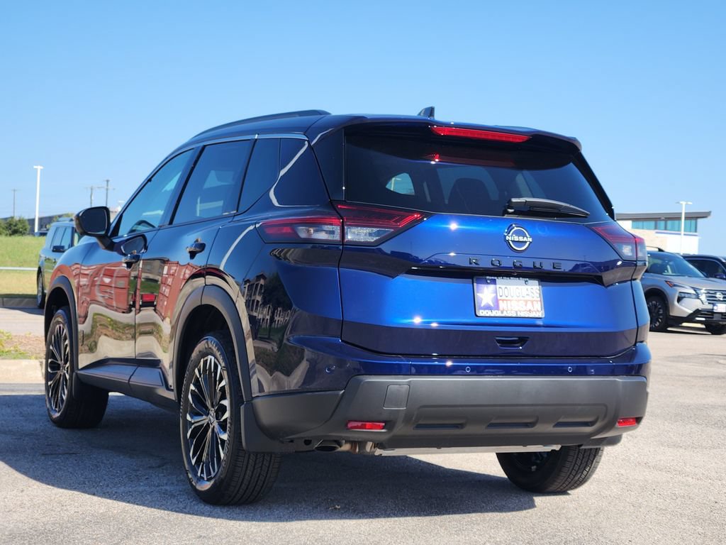 New 2026 Nissan Rogue Dark Armor FWD image 3