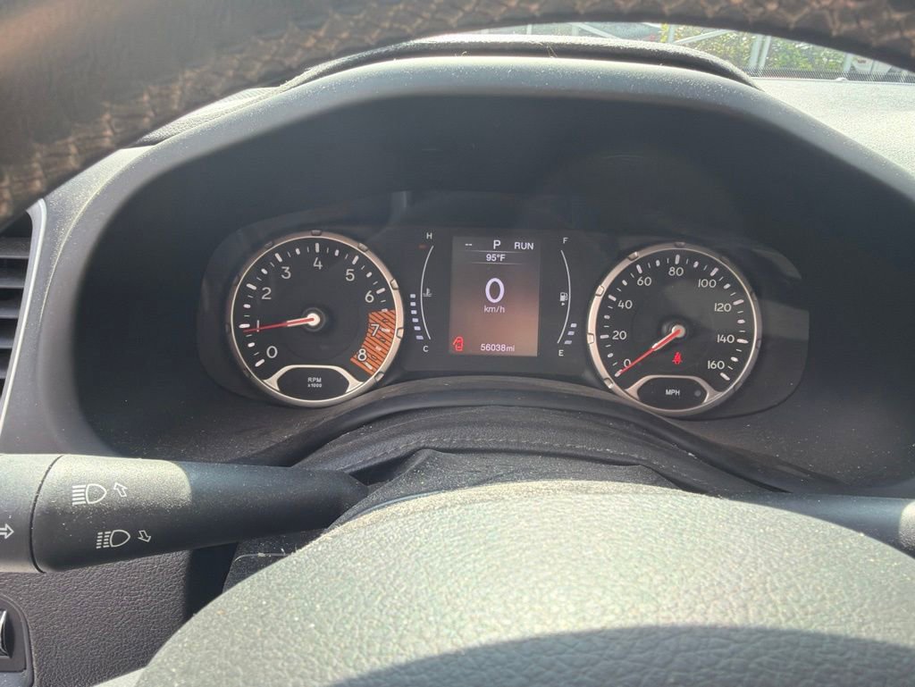 Used 2020 Jeep Renegade Latitude FWD image 5
