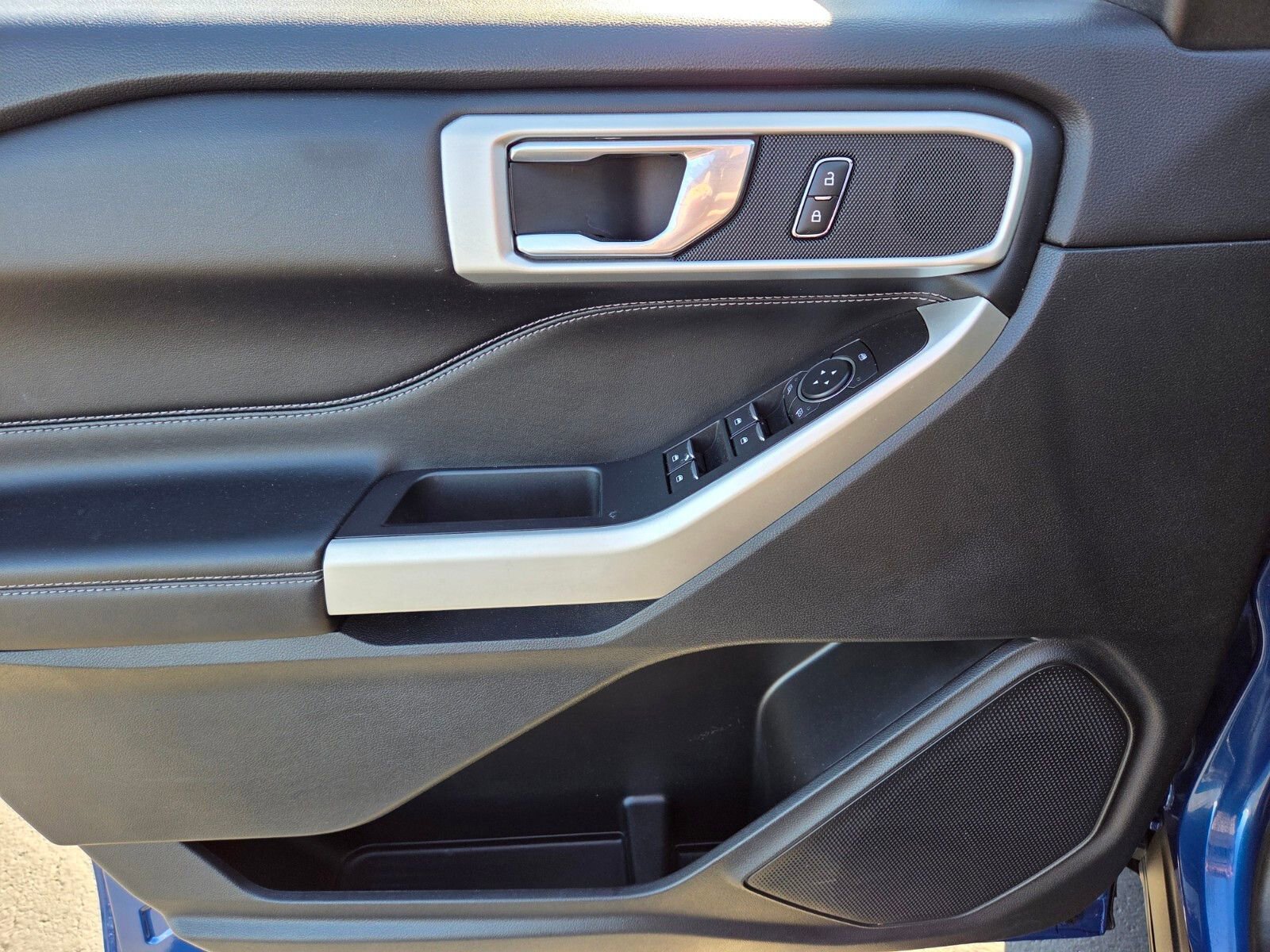 Certified 2023 Ford Explorer XLT image 18