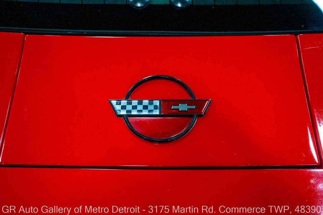 Used 1990 Chevrolet Corvette ZR-1 RWD image 30