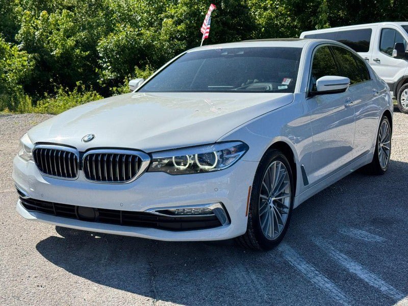 Used 2018 BMW 530i xDrive AWD/4WD image 9