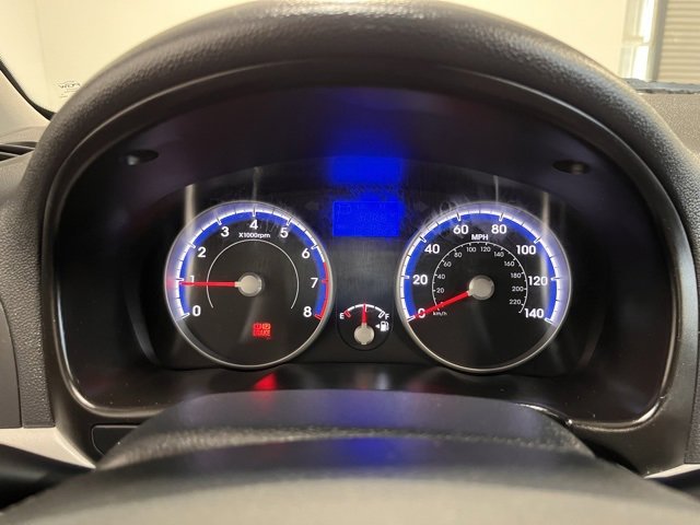 Used 2011 Hyundai Accent GLS image 23