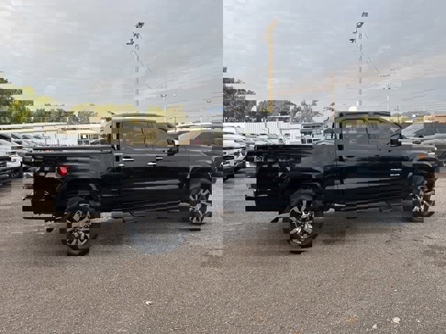 Used 2022 Toyota Tacoma Limited image 13