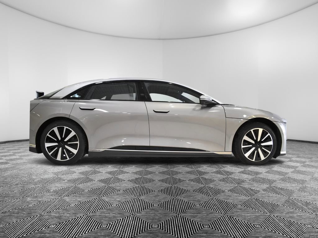 Used 2023 Lucid Air Grand Touring image 6