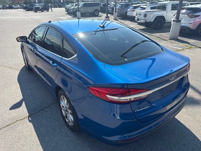 Used 2017 Ford Fusion SE w/ Fusion SE Technology Package FWD image 18