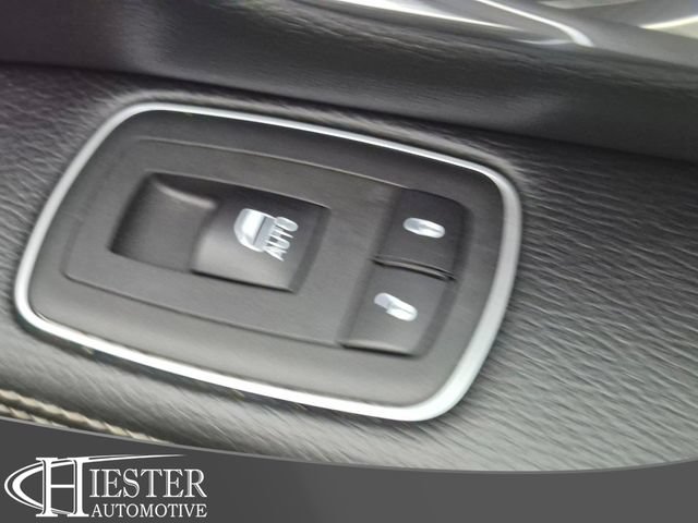 Used 2019 RAM 1500 Laramie AWD/4WD image 39