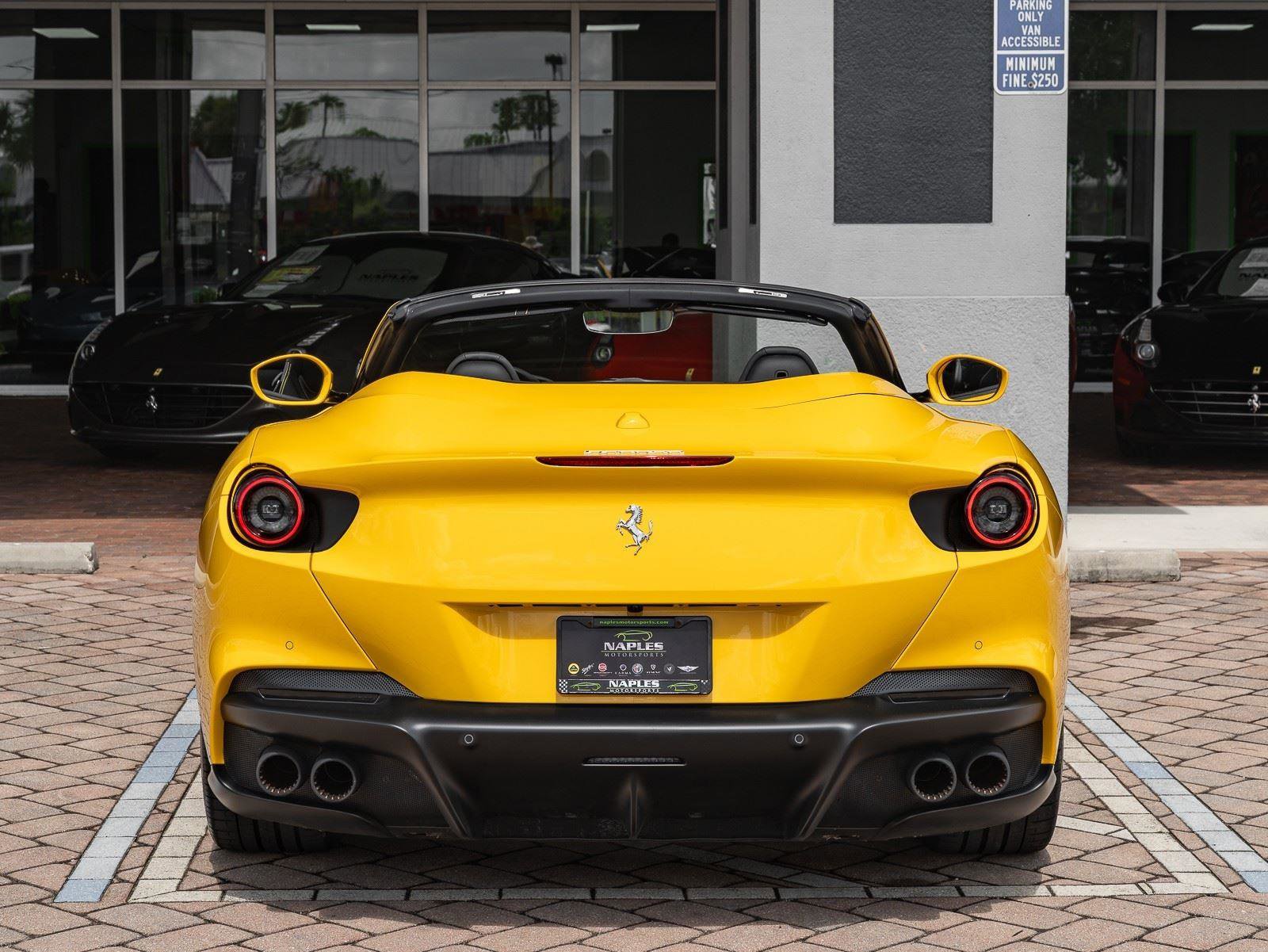 Used 2022 Ferrari Portofino M image 18