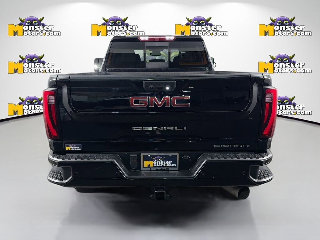 Used 2025 GMC Sierra 2500 Denali image 6