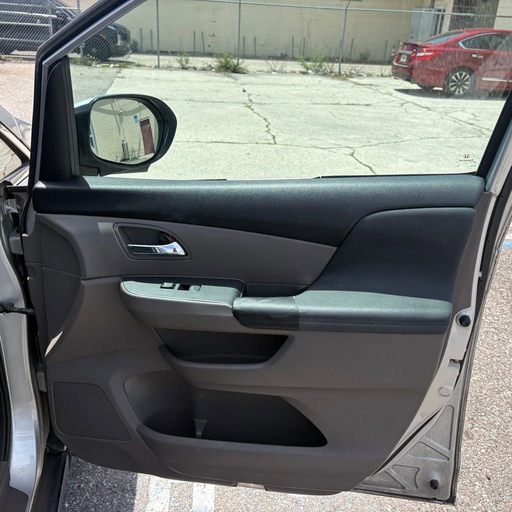 Used 2015 Honda Odyssey EX-L image 16