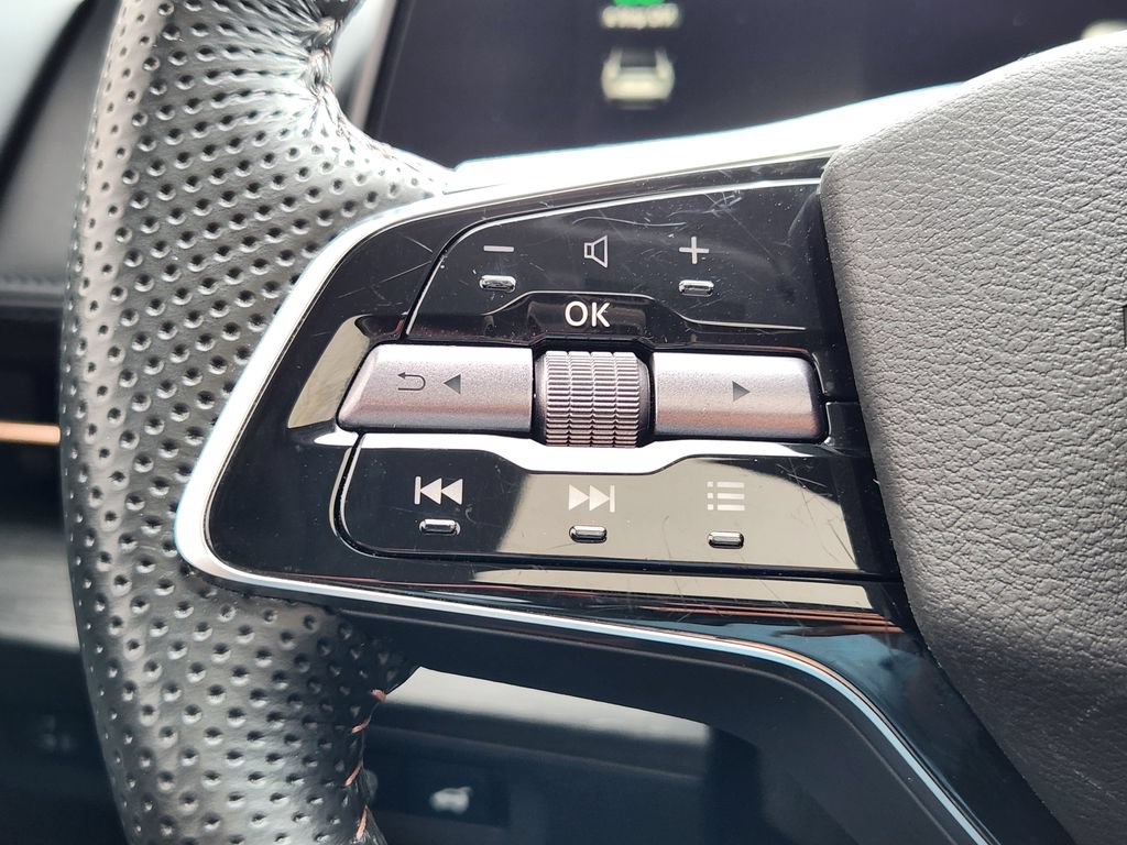 Certified 2024 Nissan Ariya AWD image 23
