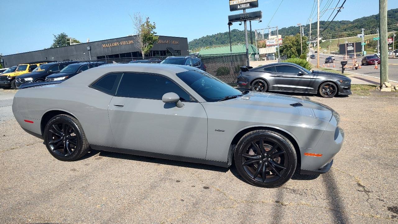 Used 2017 Dodge Challenger R/T Plus RWD image 2