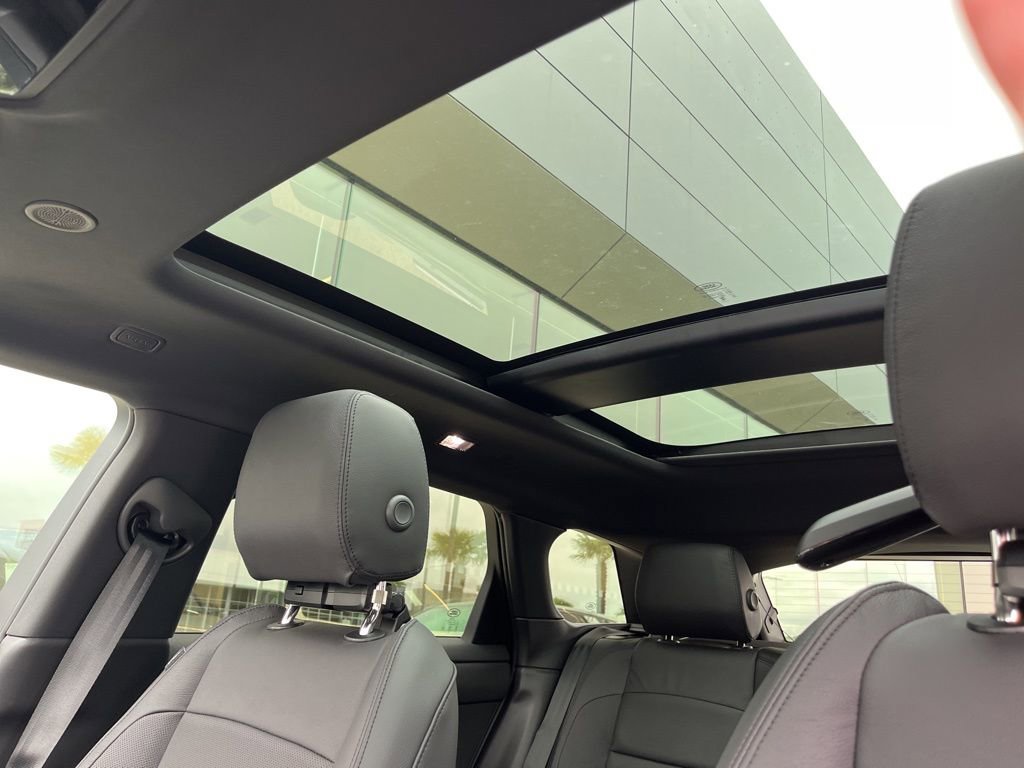 New 2026 Land Rover Range Rover Evoque Dynamic SE AWD/4WD image 14