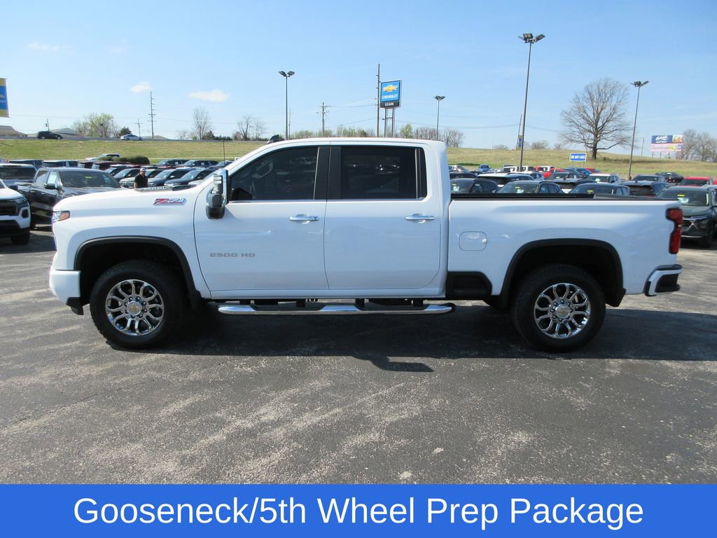 Used 2026 Chevrolet Silverado 2500 LT w/ Z71 Chrome Sport Edition image 2