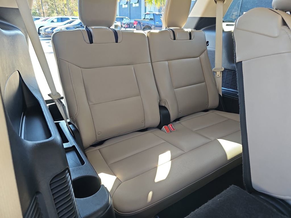 Used 2023 Ford Explorer Limited image 15