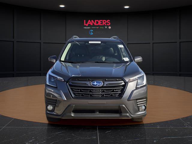 Used 2023 Subaru Forester Limited AWD/4WD image 5