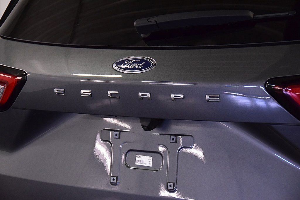 Used 2023 Ford Escape ST-Line w/ Tech Pack #1 image 12