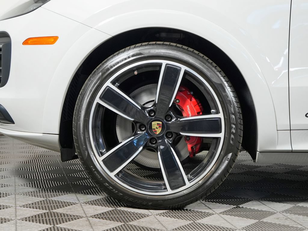 Certified 2021 Porsche Cayenne GTS AWD/4WD image 13
