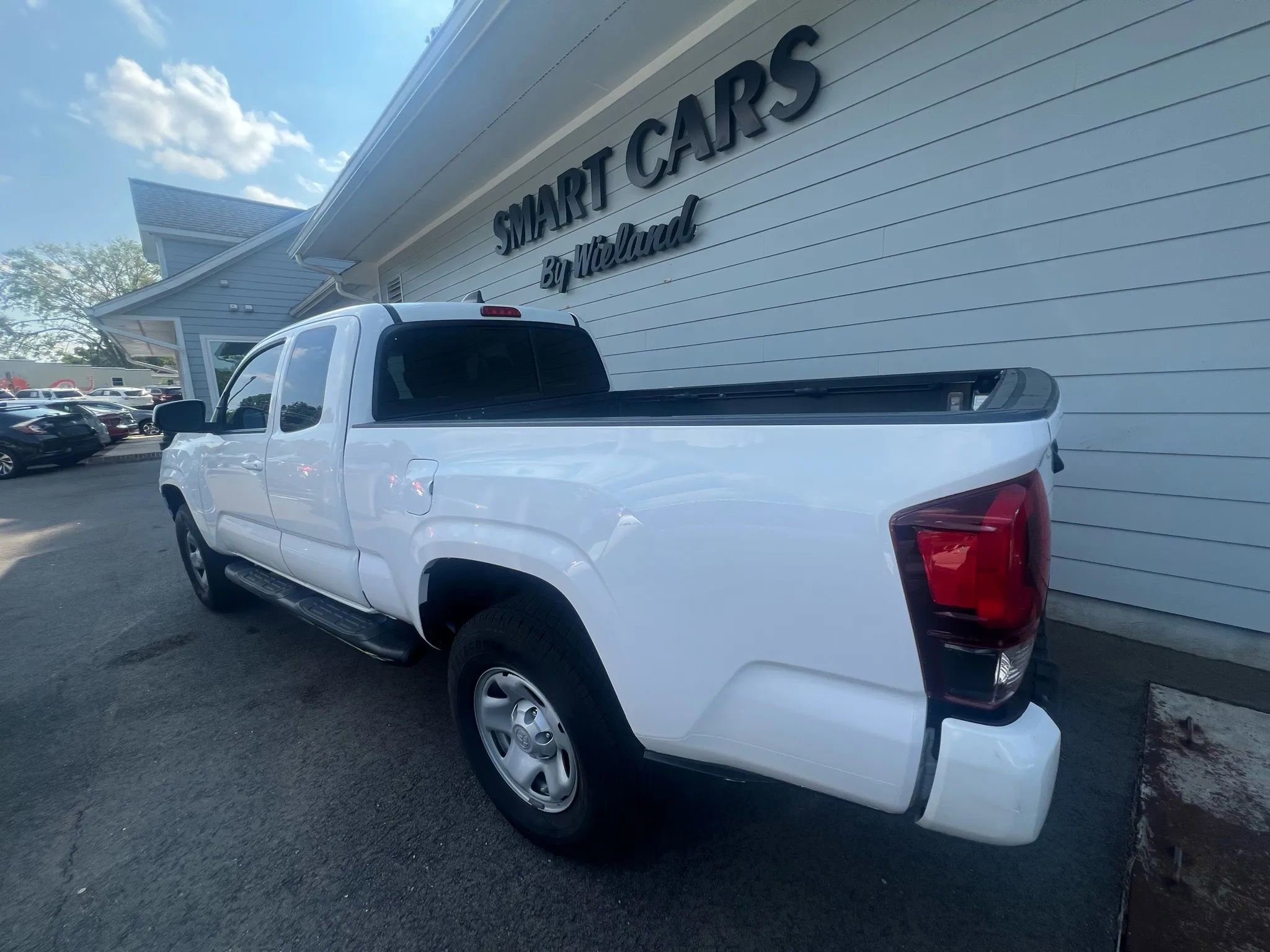 Used 2023 Toyota Tacoma SR w/ SR Convenience Package image 3