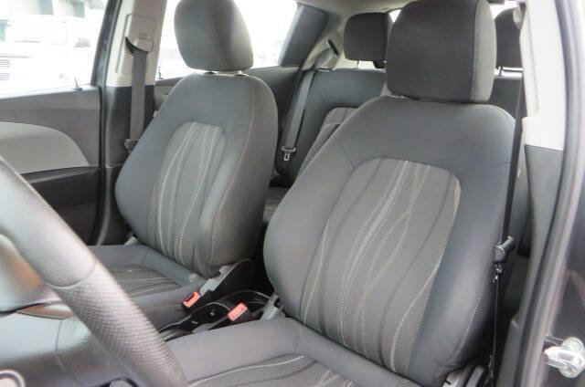 Used 2016 Chevrolet Sonic LT FWD image 44