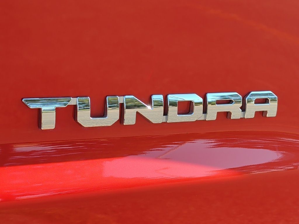 Used 2018 Toyota Tundra SR5 w/ SR5 Upgrade Package AWD/4WD image 41