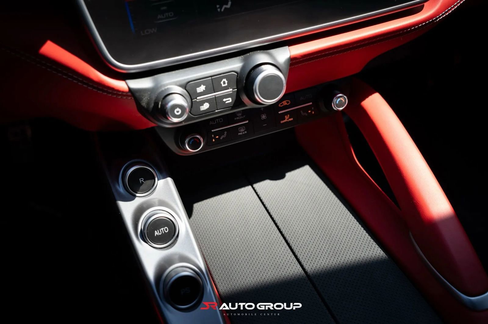 Used 2019 Ferrari GTC4Lusso T RWD image 11