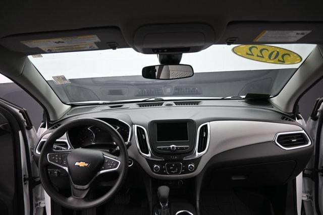 Used 2022 Chevrolet Equinox LS w/ LS Convenience Package AWD/4WD image 35