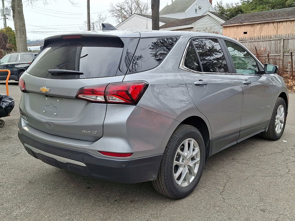 Used 2024 Chevrolet Equinox LT w/ LPO, Floor Liner Package image 8
