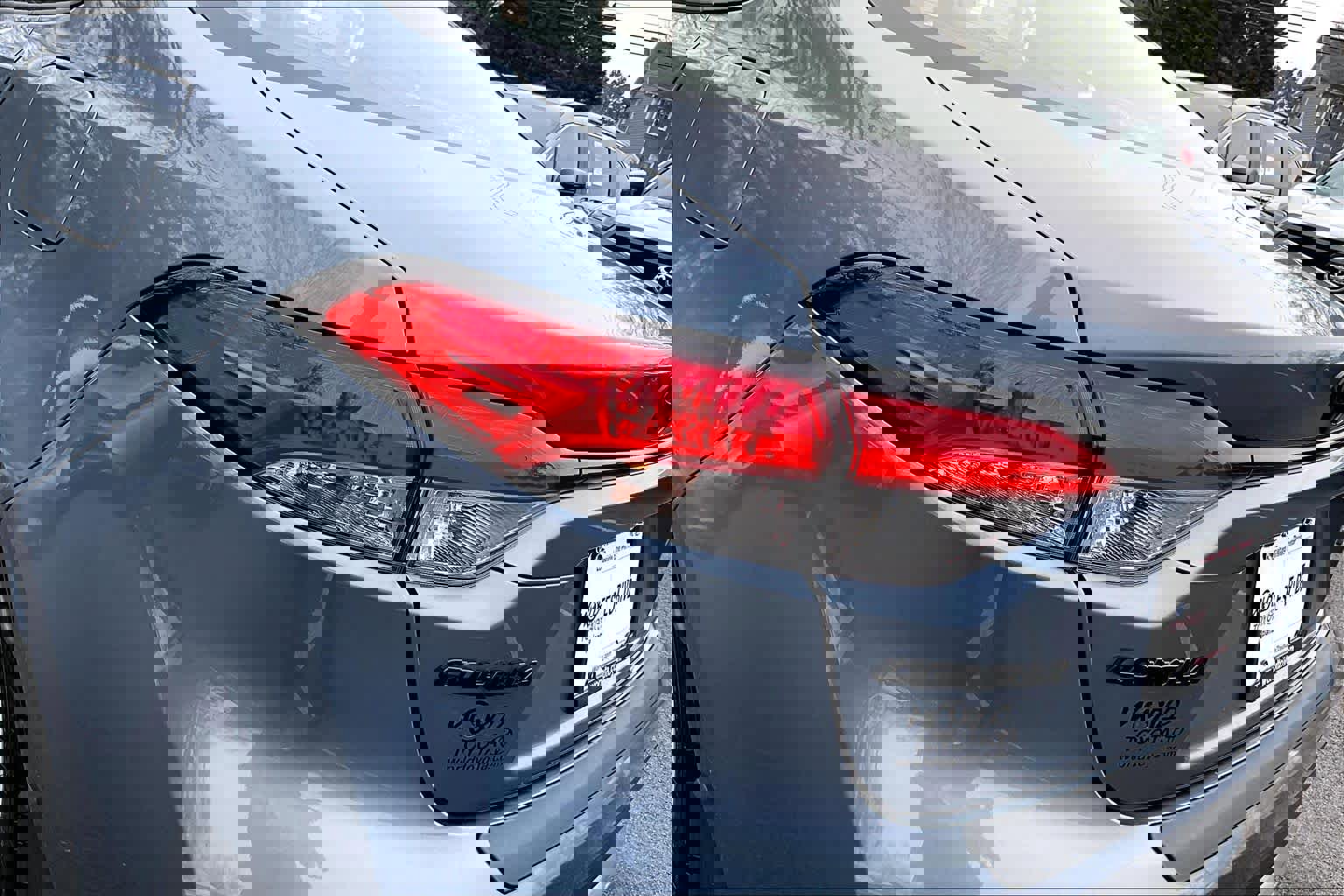 Used 2022 Toyota Corolla LE w/ Body Protection Package (TMS) image 28