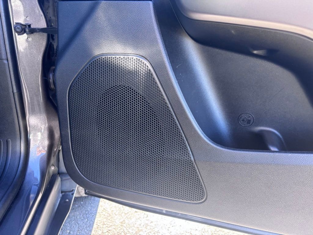 Used 2021 Jeep Cherokee Latitude Lux w/ Sun & Sound Group image 46