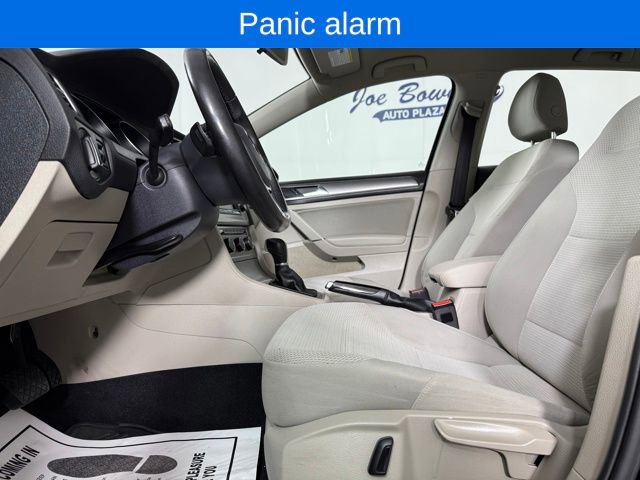 Used 2017 Volkswagen Golf Wolfsburg Edition image 13