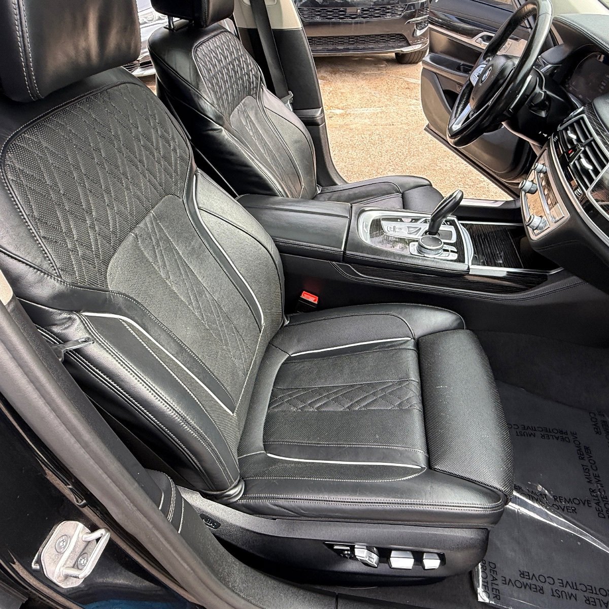 Used 2022 BMW 740i w/ Premium Package RWD image 19
