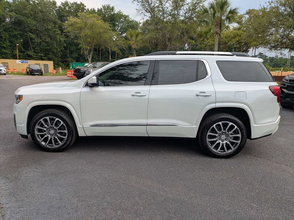 Used 2023 GMC Acadia Denali w/ Denali Ultimate Package FWD image 7