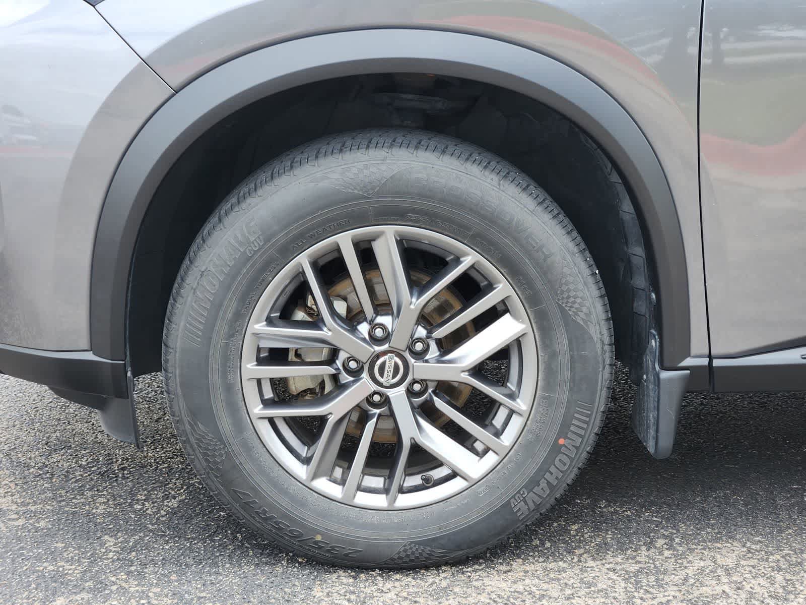 Used 2021 Nissan Rogue S AWD/4WD image 9