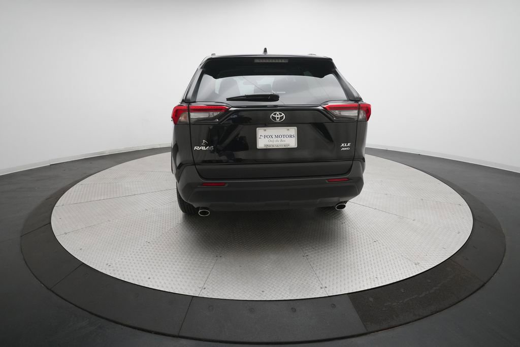 Used 2025 Toyota RAV4 XLE image 27