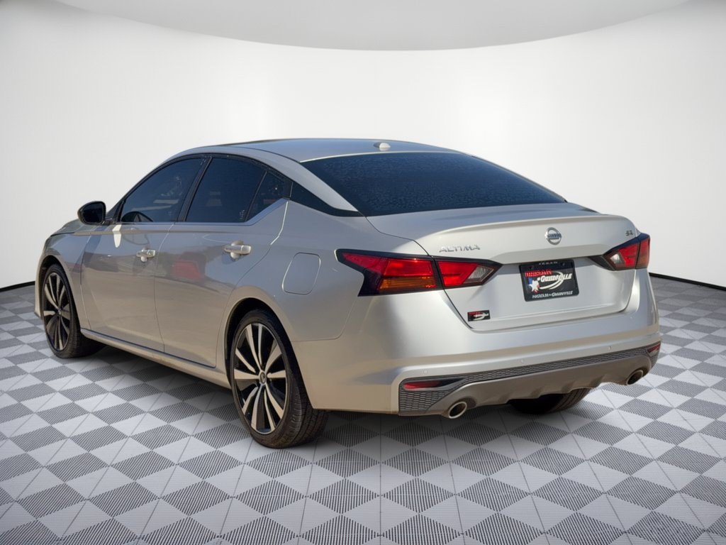 Used 2021 Nissan Altima 2.5 SR FWD image 3