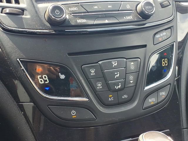 Used 2016 Buick Regal image 10