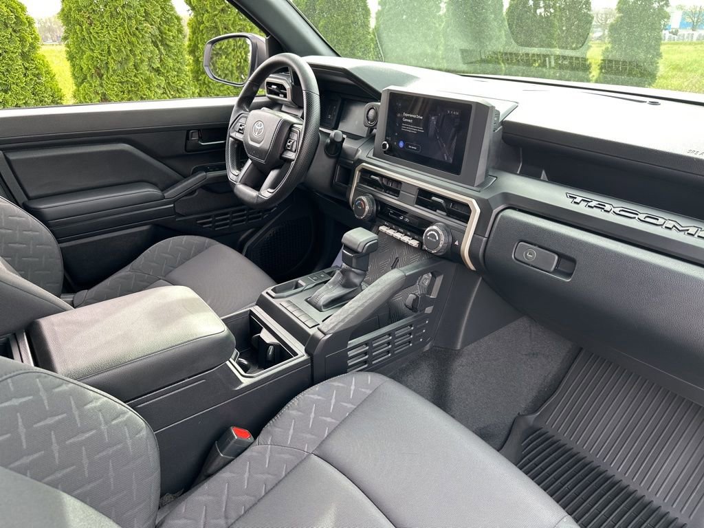 Certified 2025 Toyota Tacoma SR image 31