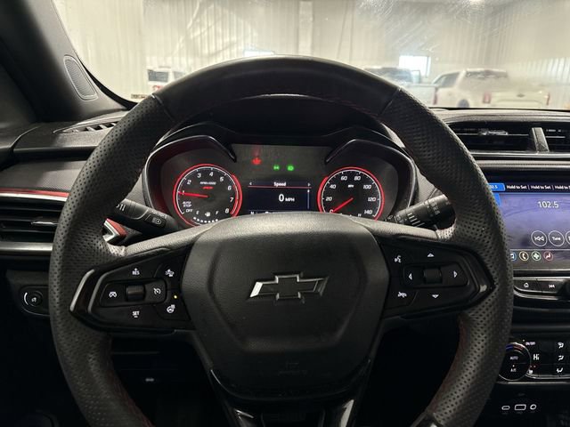 Used 2023 Chevrolet TrailBlazer RS w/ Sun and Liftgate Package image 14