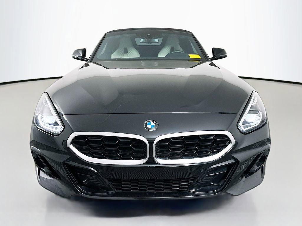 Certified 2024 BMW Z4 sDrive30i w/ Driving Assistance Package image 2